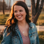 Chelsey Tschosik, LICSW, Clinical Social Worker  in , WA 98406